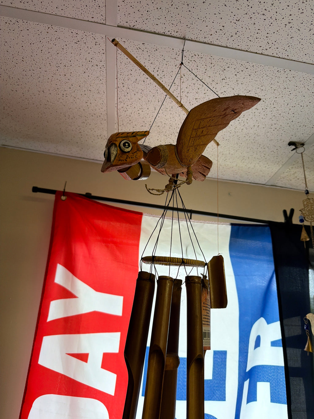 Bamboo Windchime Animated - Owl