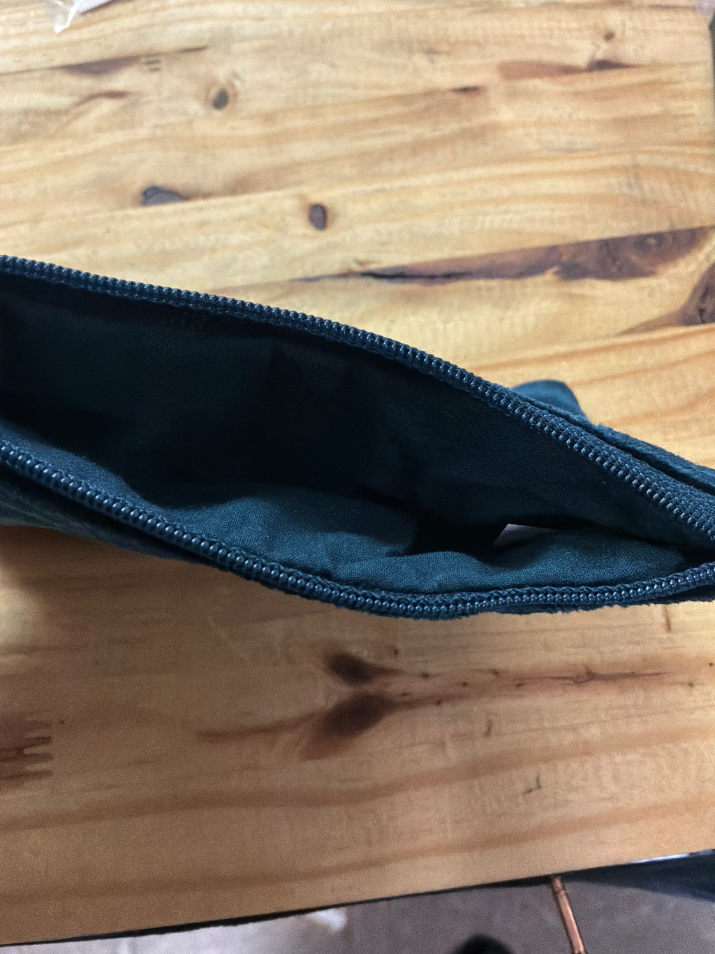 VELVET HEDGEHOG COIN PURSE