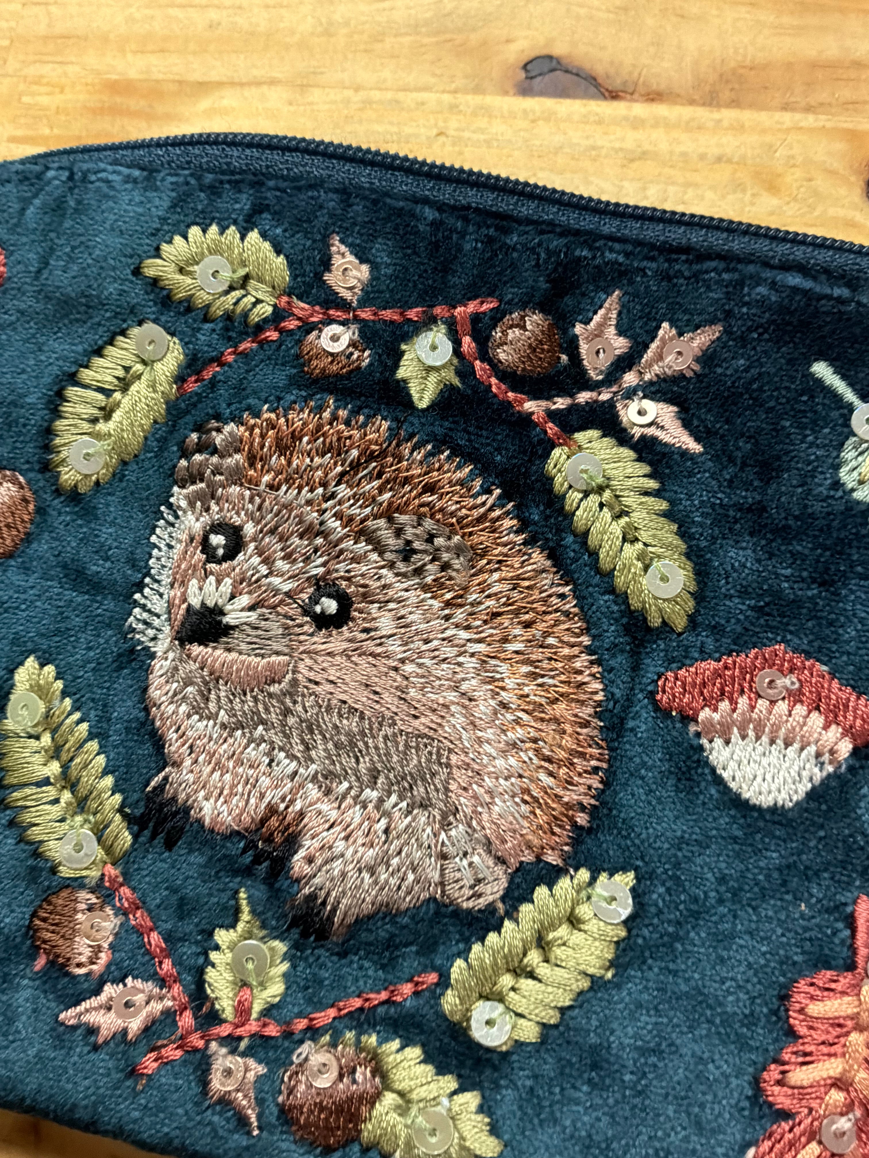 VELVET HEDGEHOG COIN PURSE