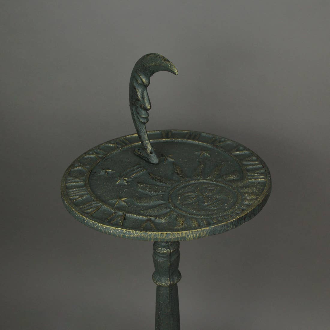 23 In Verdigris Cast Iron Celestial Sundial Garden Décor