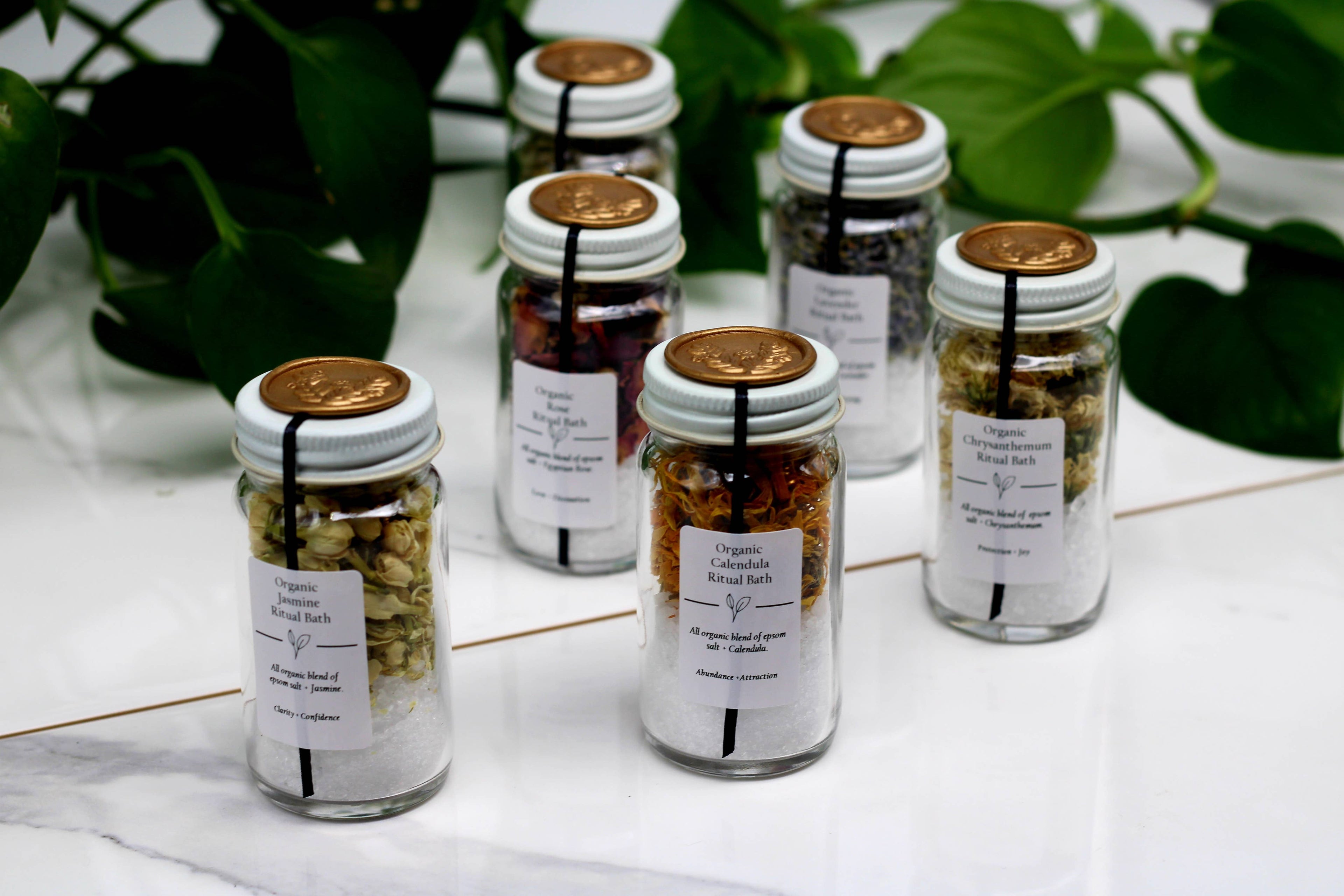 Organic Chrysanthemum Ritual Bath Salt
